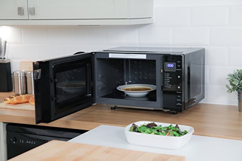 Russell Hobbs 23L Black Digital Solo Microwave - 800W