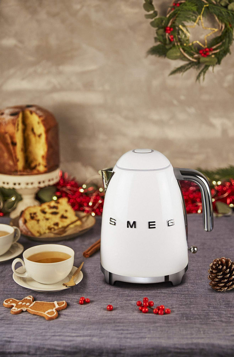 Smeg KLF03BLUK Retro Style Kettle - Black